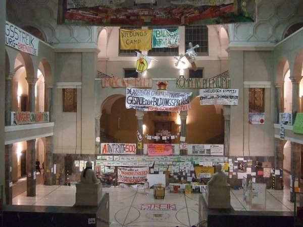 Die LMU während der Besetzung 2009 (Foto: muenchenblogger)