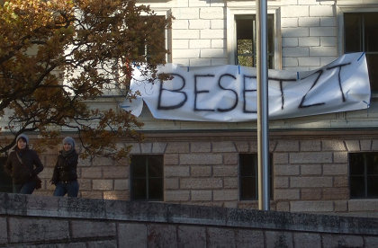 Besetzt: Die Münchner Kunstakademie am 5. November 2009 (Foto: muenchenblogger)