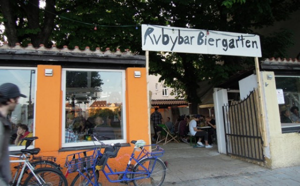 Der Rubybar Biergarten (Foto: muenchenblogger)