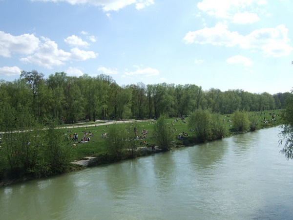 Feiern mit und ohne Fluss (Foto: muenchenblogger)