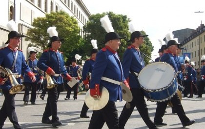 Trachten und Schmachten: der Trachtenzug 2008 (Foto: muenchenblogger)