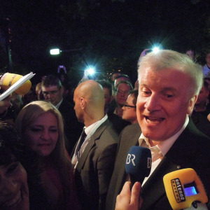 Seehofers Facebook-Party im P1