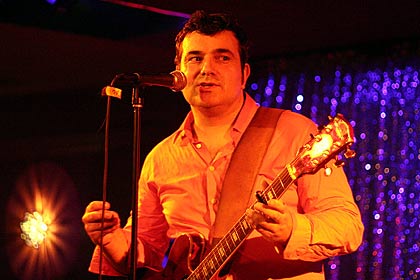 Bernd Begemann im Atomic Café